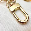 Designer Keychain Bag Charm Heart Shaped Key Chain Fashion Pendants Gold Keyring Car Ornament Keychains