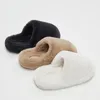 Slippers Pluche Luxe Vrouwen Thuis 2024 Winter Comfortabele Zachte Warme Harige Mannen Schoenen Platform Grote Maat Huishoudelijke Paar Glijbaan