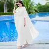 カジュアルドレス2024女性ドレス夏のファッションオフショルダーシフォンビーチピンクブルー白い白いエレガントな長いベスティドデュージャー