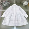 Lyxflicka kjol långärmad baby spets broderad klänning storlek 110-160 barn designer kläder ihålig design barn frock 24feb20