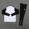 Ujventus Tracksuit 2023 2024 Soccer Jerseys Pogba di Maria Vlahovic Chiesa 23 24 Juventus Suit Men Kids Kids Kit kit stiffor