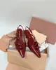 Mocassini firmati Scarpe da donna in pelle con moneta d'oro Scarpe basse con punta tonda e suola piatta Scarpe singole Scarpe casual da donna Scarpe in pelle