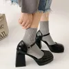 Franska höga kvinnors pumpar 2024 Spring Summer New Square Toe Simple Black Thick Sole Talon Shoes Elegant 9cm Heels Women