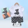 Mignon de tout-petit Boysgirls bébé été 2021 Nouveau dessin animé ours tshirtpants 2pc vêtements tenues de coton 039s portent ropa beb3176369