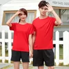 elike QuickDrying Sportable Sports Tシャツカスタム刺繍プリント個人グループデザイン夏の男性と女性トップ240220