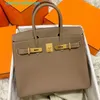 Totes BK Borsa a mano in vera pelle Borsa a mano in platino con motivo Litchi Borsa a mano in pelle di vacchetta Borsa da sposa di grande capacità Borsa da sposa da donna 2024 Nuova tendenza con logo hbLW