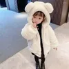 Down Coat Bebek Kız Giysileri Sevimli Peluş Ceket Sonbahar Kış Sıcak Sahte Kürk Mataplar Kapşonlu Kar Yumuşak Giysileri 2024