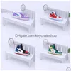 Partihandel basketsko nyckelringar designer mini sile sneaker nyckelring män kvinnor barn nyckel ring present handväska droppleverans dhs37