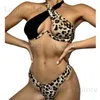 Kvinnors badkläder 2024 Tvåfärgad skarvning Lace-up Bikini Womens Passar Europa och USA: s sexiga backless spot T240222