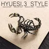 Brooches Vintage Scorpion Gecko Brooch Rhinestone Bee Insect Safety Lapel Pin Women Mens Suit Clothes Decoration Accessories Jewelry Gift