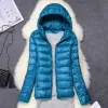コート女性パフジャケット18色プラスサイズ5xl 6xl 7xl 2023新しい春秋の女性ウルトラ軽量パック可能なフード付きコート