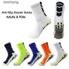 Sportstrumpor 2024 Sports Socks Anti-Slip Football Grip Socks Thatned Breatble Non Skid Soccer Socks Adults Kids Outdoor Cycling Sock 481