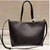 Bolsa feminina tote ombro valantiino grande macio moda sacos totes casual stud designer 2024 capacidade cinta bolsas de couro alta qualidade p5h6