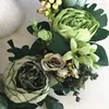 Couronne de pivoines décoratives d'été, 13 pouces, roses artificielles, brindilles florales en soie, décoration murale pour porte d'entrée avec feuilles vertes