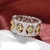 2024 Choucong Marka Mahkemesi Alyans Vintage Takı 925 STERLING Gümüş Yuvarlak Kesim Emerald CZ Pırlanta Taşları Partisi Hollow Kadınlar Gelin Yüzüğü Sevgili Hediye