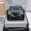 19 Series WOMNES Classic Flap Shoulder Bags Oil Wax Leather Quilted White Black Blue Peach Silver Chain Handle Totes Tow-Tone Cros2402
