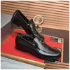 ドレスシューズデザイナーLoafer Man Monolith Black Leather Loafers Gentleman Chunky Patent MoccasinsプラットフォームペニースニーカーライトラバーDHSVL