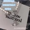 Colar Planeta Colar Designer para Mulher Vivienen Joias de Luxo Viviane Westwood Xi Colar Saturno Rebitado Versátil 3D Planeta Cheia de Diamante Sobreposição Usando C