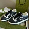 Designer skor sneakers män kvinnor casual skor låsande g broderi lyxplattform svart vit läder Italien chaussures sneaker