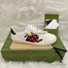 Designer gg Scarpe casual Bee Ace Sneakers Scarpe basse da donna da uomo Scarpe da ginnastica da passeggio con strisce verdi nere ricamate tigre di alta qualità