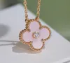 Designer smycken Van Necklace Gold Silver Rose Gold Pendant Medium Size Four Leaf Diamond Luxury Classic for Womens Multicolor With Box