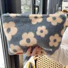 Sacos cosméticos saco de higiene de viagem de pelúcia com zíper bonito floral portátil maquiagem bolsa na moda para bolsa lápis