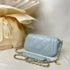 Chanei designer väskor vänd axelväska crossbody väskor handväskor plånböcker med axelkudd ljusbruna satchel väskor för kvinnor255v