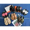 Flip Fop Chinelos Sandálias Clássicas Bezerro Couro Genuíno Sapatos de Moda Senhoras Homens Chinelo Praia Salto Liso Moda Flip Flops Com Caixa 35-42