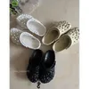2024 Ny stil barnskor designer sandaler säljare bembury stratus krokodil gurka menemsha urchin skor sommar glider designers durian skor sjöjungfruskor 91