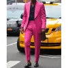 Abiti Moda Hot Pink Abiti da uomo Matrimonio Terno Abbigliamento Monopetto Risvolto con visiera Doppie tasche Giacca 2 pezzi Pantaloni Slim Fit