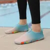 Pantofole da spiaggia sdraiate Ete Scarpe da ragazza per bambini Pantofole firmate Sandali casual Scarpe da ginnastica da donna Sport Acquista Cosplay Marche famose