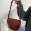 Avondtassen Koreaanse Niche Bolsas Mujer Onderarm Schoudertas Vrouwelijke Zadel Voor Vrouwen Crossbady Bolsos Flap Magnetische Knop Handtassen