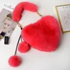 Nouveau femmes hiver fausse fourrure sac à main dame coeur forme en peluche sacs à main femme mode téléphone sac à main adolescente cadeau Kawaii fête fourre-tout B279A