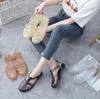 Sandálias de verão novas sandálias de buraco de cor sólida sapatos planos femininos respirável sapatos de princesa moda simples sapatos romanos