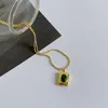 Hangers Messing Met 18K Goud Vierkant Groene Kleur Ketting Vrouwen Sieraden Ontwerper T Show Runway Jurk Zeldzame INS Japan