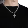 Collana da uomo alla moda hip-hop con pendente a croce a catena cubana con clavicola in acciaio al titanio che non sbiadisce