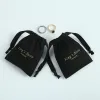 Smycken 50 st svarta smycken presentförpackningspåse tjocka duk bomullsacksträngar med band anpassad logotyp bröllopsfavorit för gäster
