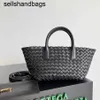 Femmes Totes Bottegvenets Cabat Hands Sac à main grand sac de capcité Cloud Luxury Luxur