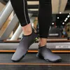 Pantofole da spiaggia sdraiate Ete Scarpe da ragazza per bambini Pantofole firmate Sandali casual Scarpe da ginnastica da donna Sport Acquista Cosplay Marche famose