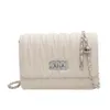 Xiaoxiangjia Modna Tkac Crossbody Women's 2024 Wczesna wiosna Nowa prosta torebka klamry zamka jedna torba na ramię 88% Factory Direct