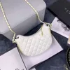 Versiegelung 2024 Mode Herbst Winter Luxustaschen Kunststoff Halbmond Tasche Licht mit Luxus Lingge Kette Diagonal Kreuz Einzelschulter Knödel Brötchen Handtasche hohe Qualität