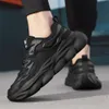 Sapatos masculinos primavera antiderrapante versátil para adolescentes esportes casuais correndo solas grossas aumento de altura preto samurai pai sapatos da moda