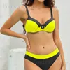 Swimwear pour femmes Nouvelles recherches et maîtres Vêtements Sexy Womens Split Steel Support Gathering Color Color Button Swimsuit T240222