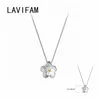 Ciondoli LAVIFAM Puro argento sterling 925 Collana con ciondolo fiore smerigliato a cinque petali Collana con clavicola lunga per le donne S925