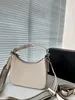 Diseñador Bolsos de cuero genuino Crescent Moon Bolsos de lujo Letras Bolsos de hombro Bolso de diseñador Bolso Hobo para mujer Combinado con varias correas para los hombros Bolso para las axilas