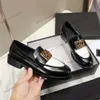 Mode kvinnor loafers vår höst designer äkta bälte spänne klänning skor hög kvalitet festskor kohud färg match kvinnors engelska stil läderskor