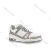 Luxury Downtown Walk Shoe Designer sur le logo en relief homme entraîneur triple rose blanc ciel bleu bleu vert jaune lacet up extérieur sneaker sportif