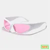 Solglasögon Y2K Punk Women 2024 Designer Sport Eyewear Pink White Glasses Trending Products Shades för Gafas de Sol Mujer