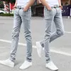 Mäns jeans trendiga långa byxor Skin Touch Slim Fit Pencil Denim Pockets Comfy Male Clothing