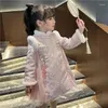 Flickaklänningar Hanfu Autumn and Winter Long Sleeve Children's Year Clothing Chinese Style Ancient Costum Child Thjowening Warme Dress